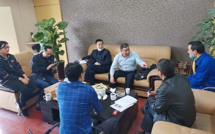 市區(qū)應(yīng)急局領(lǐng)導(dǎo)到公司進(jìn)行安全生產(chǎn)標(biāo)準(zhǔn)化達(dá)標(biāo)工作完成情況抽查簡(jiǎn)報(bào)